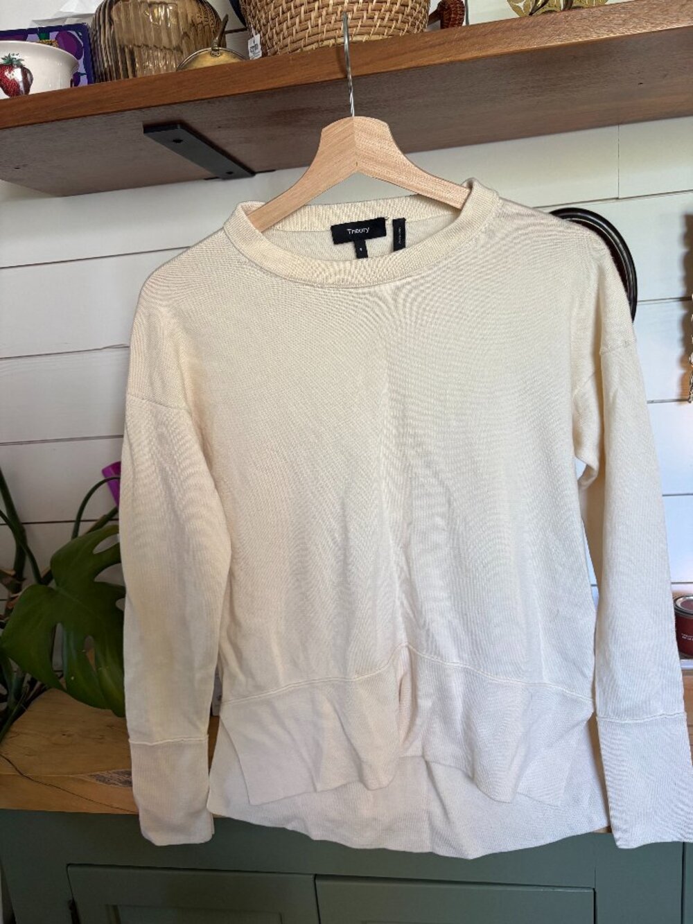 Theory Cream Lightweight Sweater – Size S